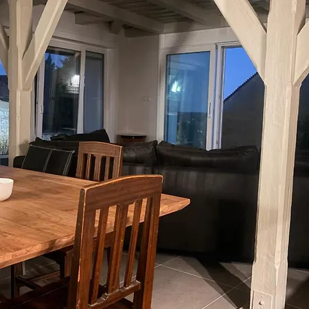 Super At Corner House With Pool Access Chalet